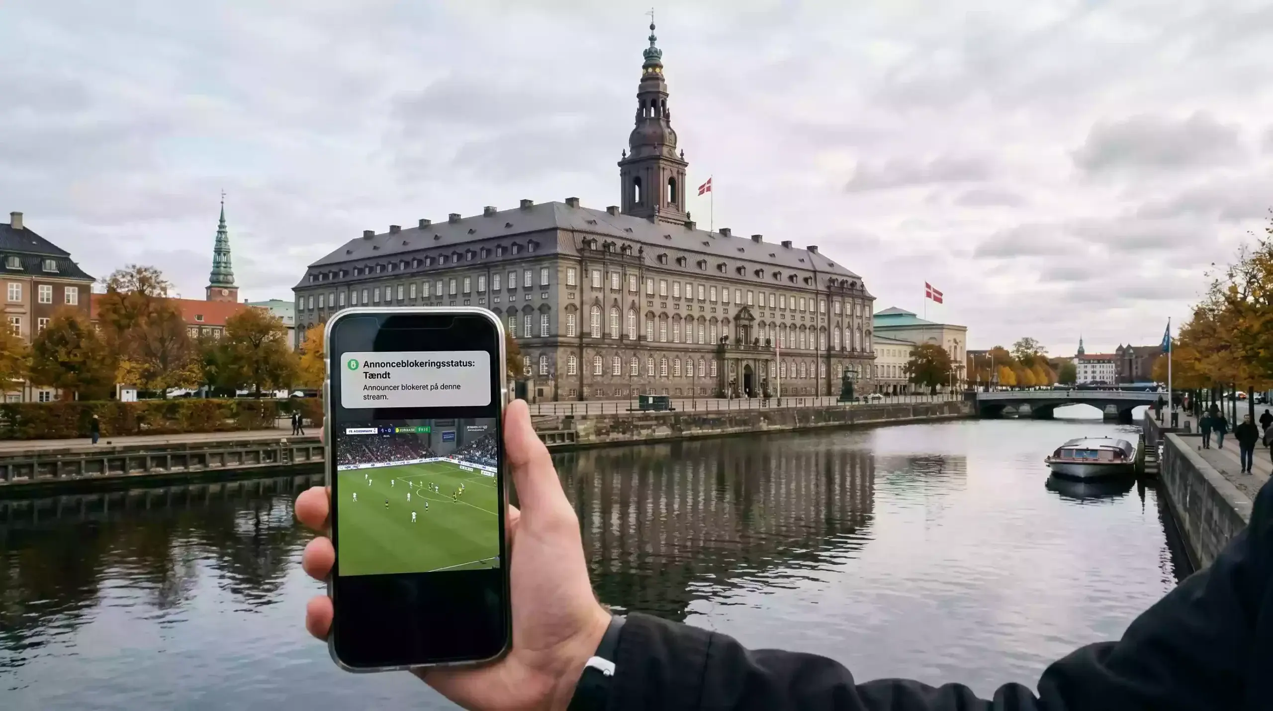 Christiansborg og mobiltelefon med live-sport og reklameblokering